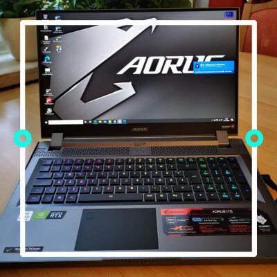 Frontansicht des Aorus 17G im Test
